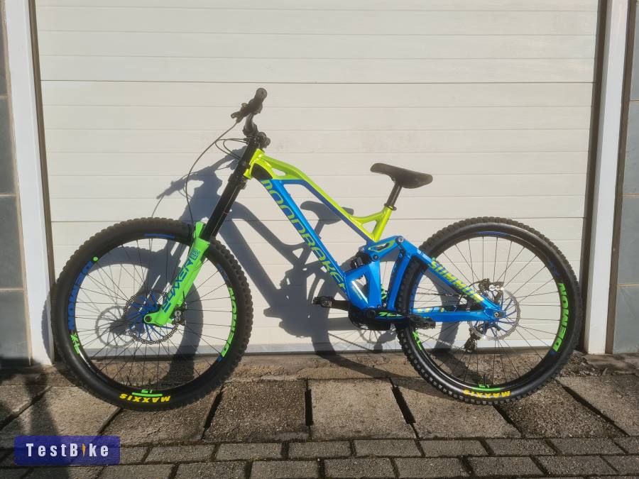 Eladó Mondraker Summum 2016 L, 27,5 Downhill kerékpár!