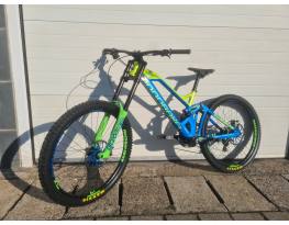Eladó Mondraker Summum 2016 L, 27,5 Downhill kerékpár!