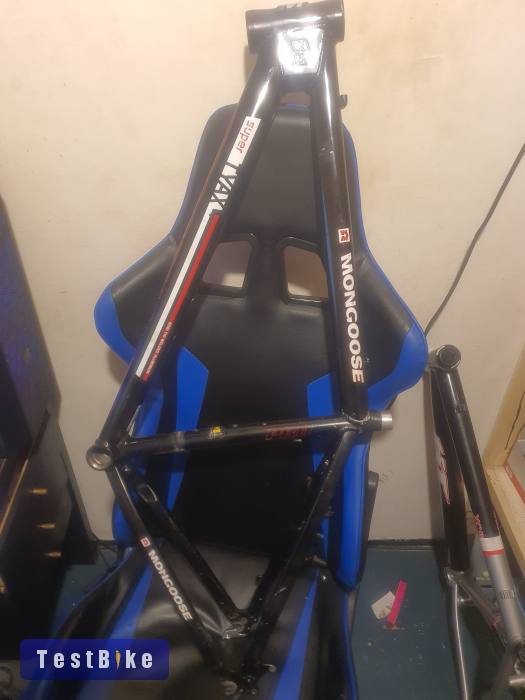 Eladó Mongoose Tyax super váz M méretű 