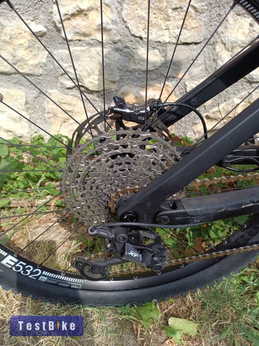 Eladó Neuner 29 es fully carbon ebike