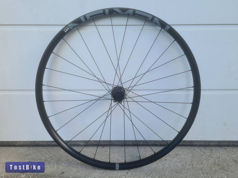 Eladó Newmen Evolution A.30 29" hatsó kerék !