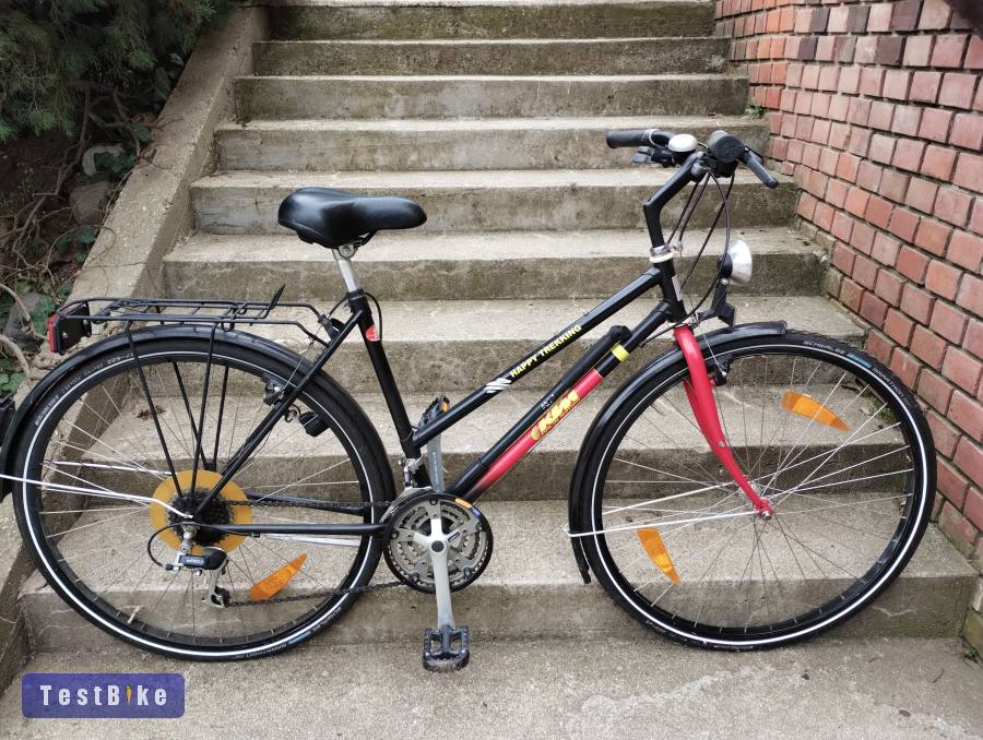 Eladó női KTM kerékpár. Típusa: Trekking,