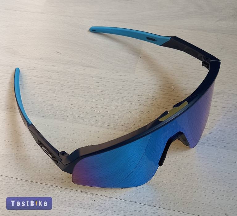 Eladó Oakley Sutro Lite Sweep szemüveg 