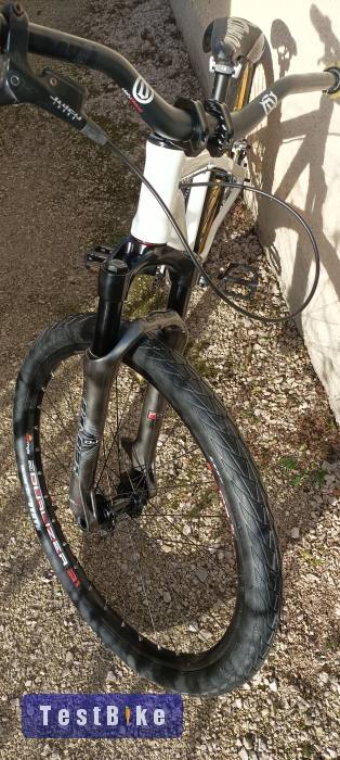 Octan One dirt bringa