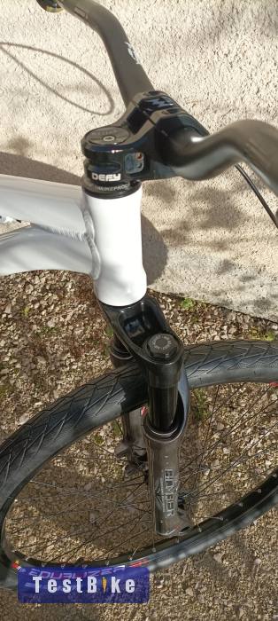 Octan One dirt bringa