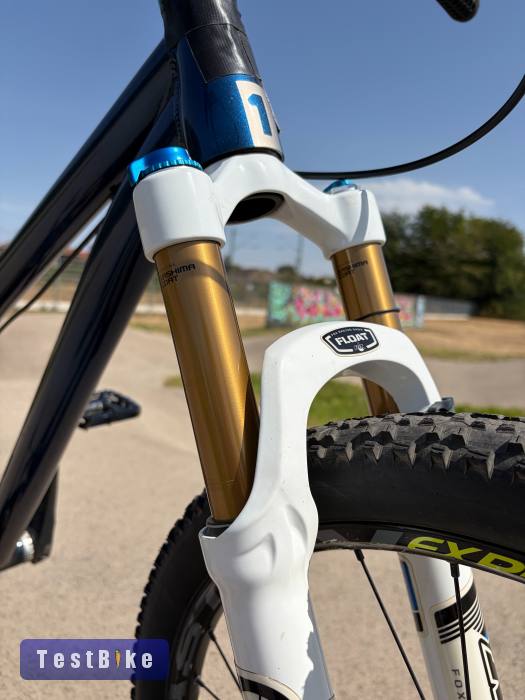 Eladó Octane One Circus vázra épített dirt kerékpár Fox 32 Float