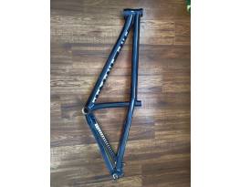 Eladó Octane one zircus váz