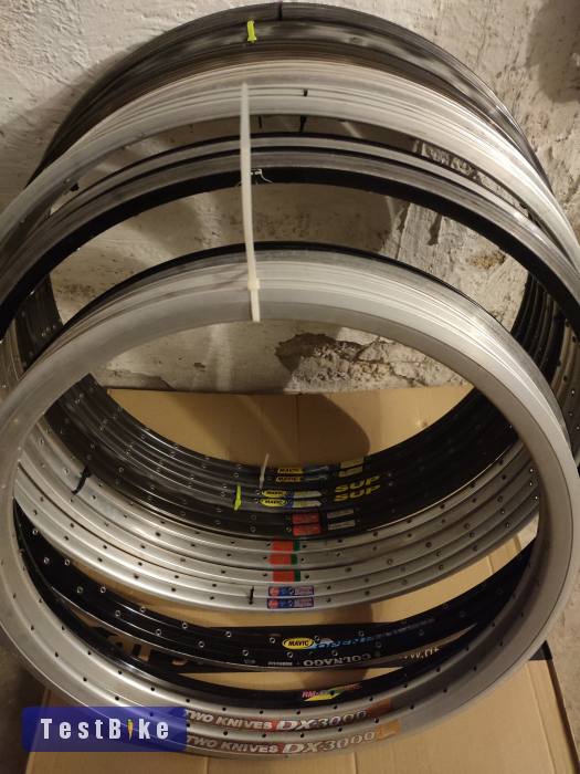 Eladó országúti és monti felnik