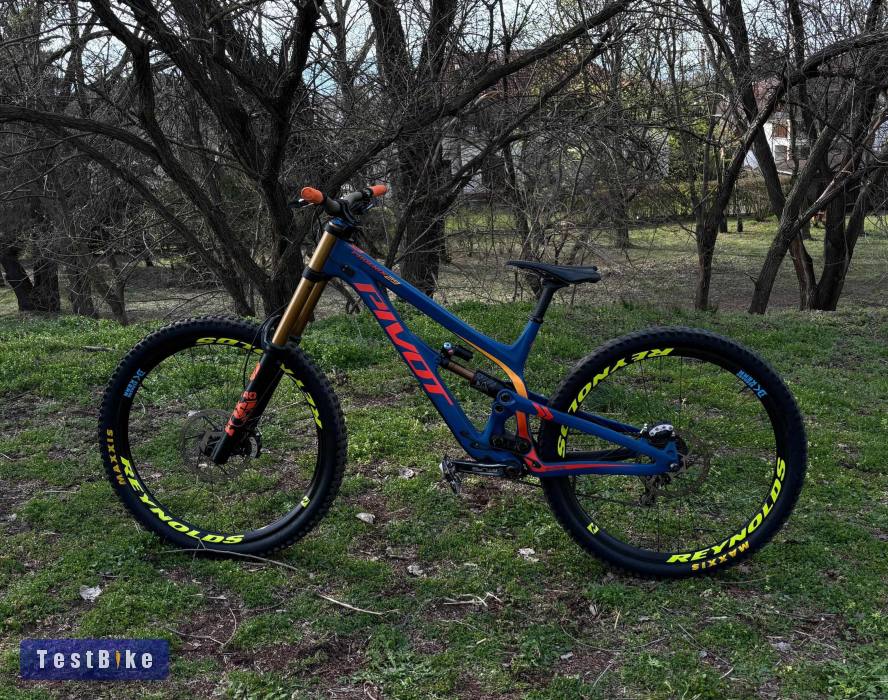 Eladó Pivot Phoenix Dream Build bike