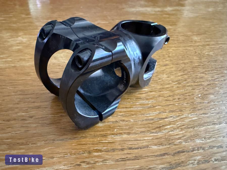 Eladó Raceface Turbine stucni