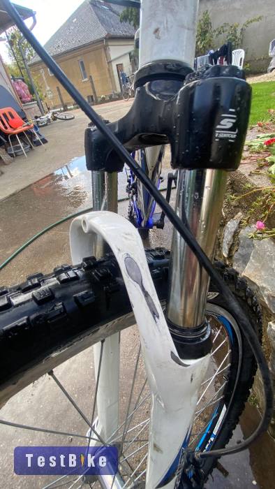 Eladó régi MTB bicóm 26