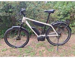 EladĂł Riese & MĂŒller Charger elektromos kerĂ©kpĂĄr