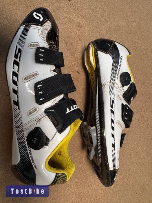 Eladó Scott orsz. úti cipő 44-es