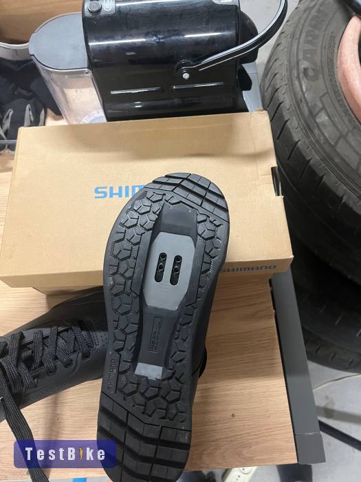 Eladó shimano spd am5 42 es új