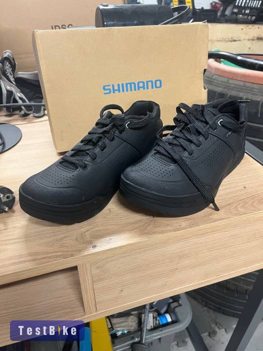 Eladó shimano spd am5 42 es új
