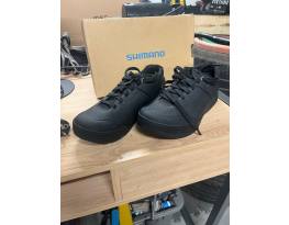 Eladó shimano spd am5 42 es új