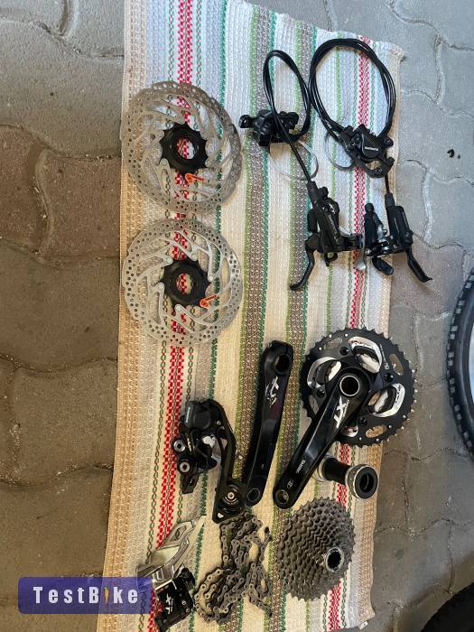 Eladó Shimano XT m780 hajtás, váltás, fékek