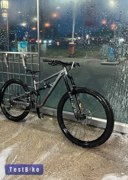 Eladó Specialized Status 160