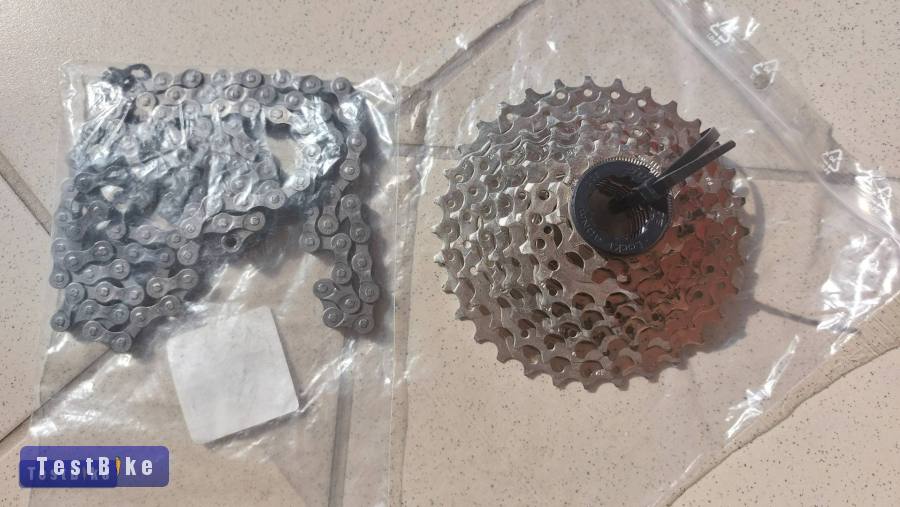 Eladó Sunrace 8s fogaskoszorú + KMC lánc