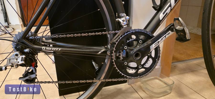 Eladó szép állapotú Full Carbon 54es Scott CR1 Pro