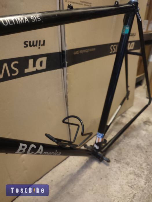 Eladó szép állapotú országúti vázszett