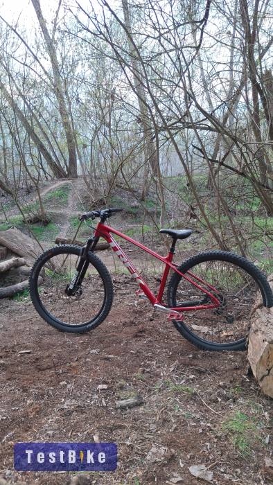 Eladó Trek Marlin 8