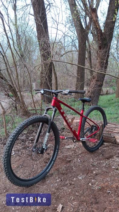 Eladó Trek Marlin 8