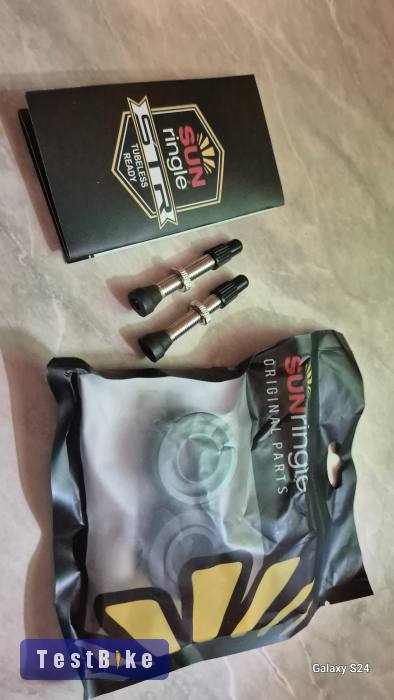 Eladó tubeless szelep szett és agykupak