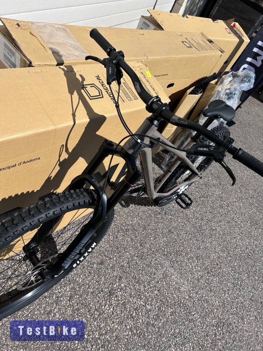 Eladó Új Commencal Meta HT Am Ride Dirt “M”