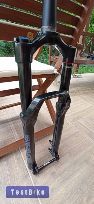 Eladó Új RockShox Revelation RC 29" 150mm 80e Ft