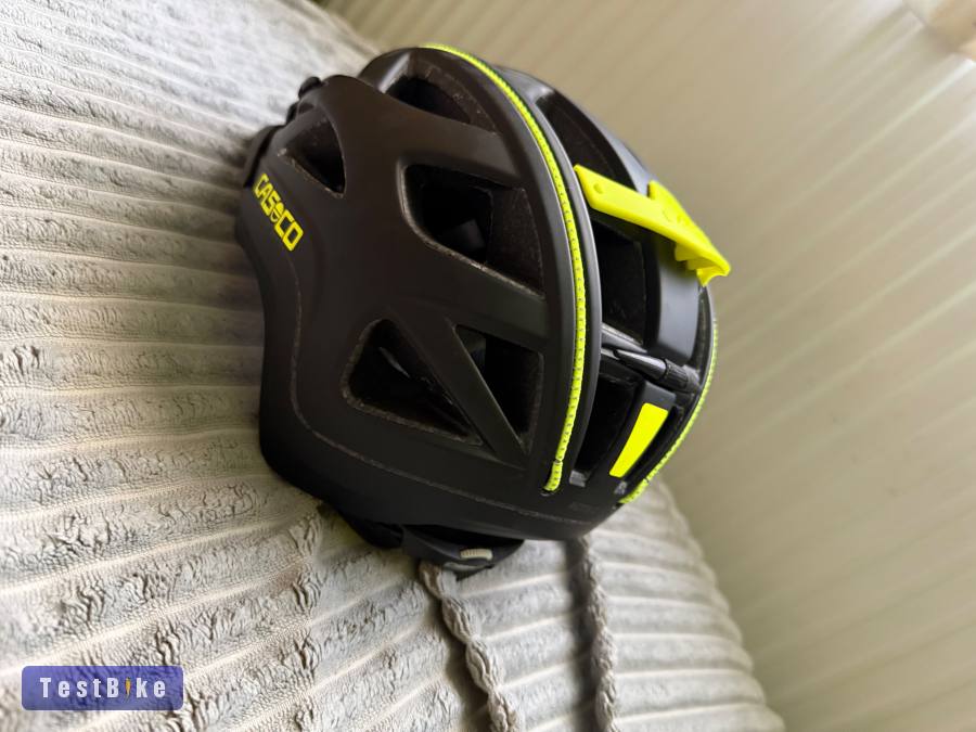 Eladó újszerű Casco Activ 2 sisak