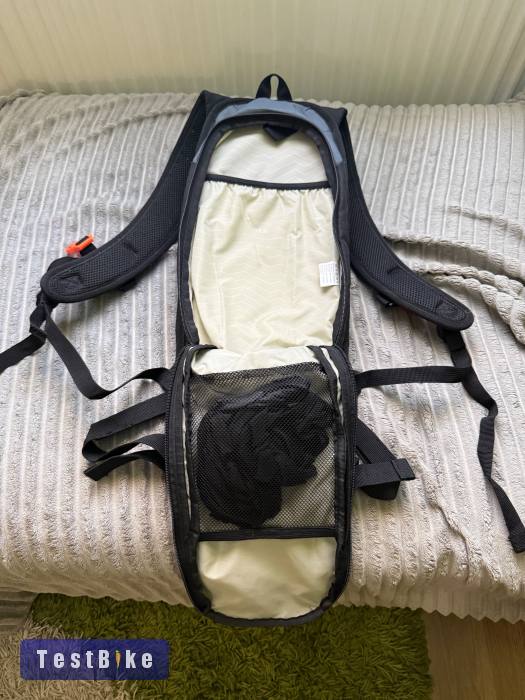 Eladó újszerű Kellys Adept 5 hátizsák