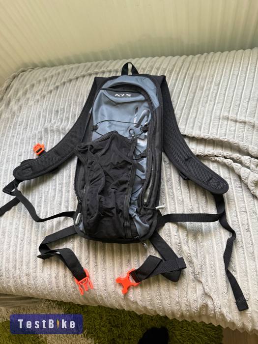 Eladó újszerű Kellys Adept 5 hátizsák