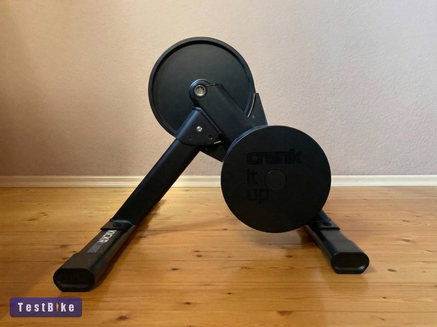 Eladó újszerű Wahoo Kickr Core 2 (Zwift Cog) + edzőszőnyeg