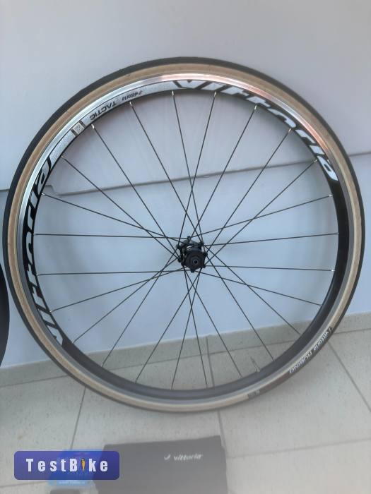 Eladó Vittoria Tactic 622x17c könnyített alu felni