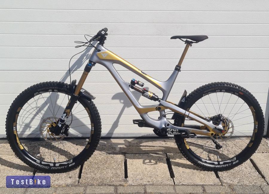 Eladó YT Capra CF Pro Race 27,5 XL 2020 Full Carbon !!!