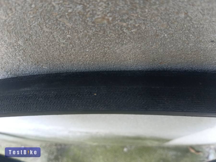 Elops Speed 700x32 külső gumi, párban