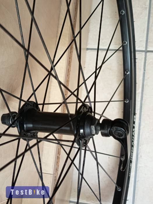 Első kerék, dupla falú szegecses verseny vagy Fixi bringába 