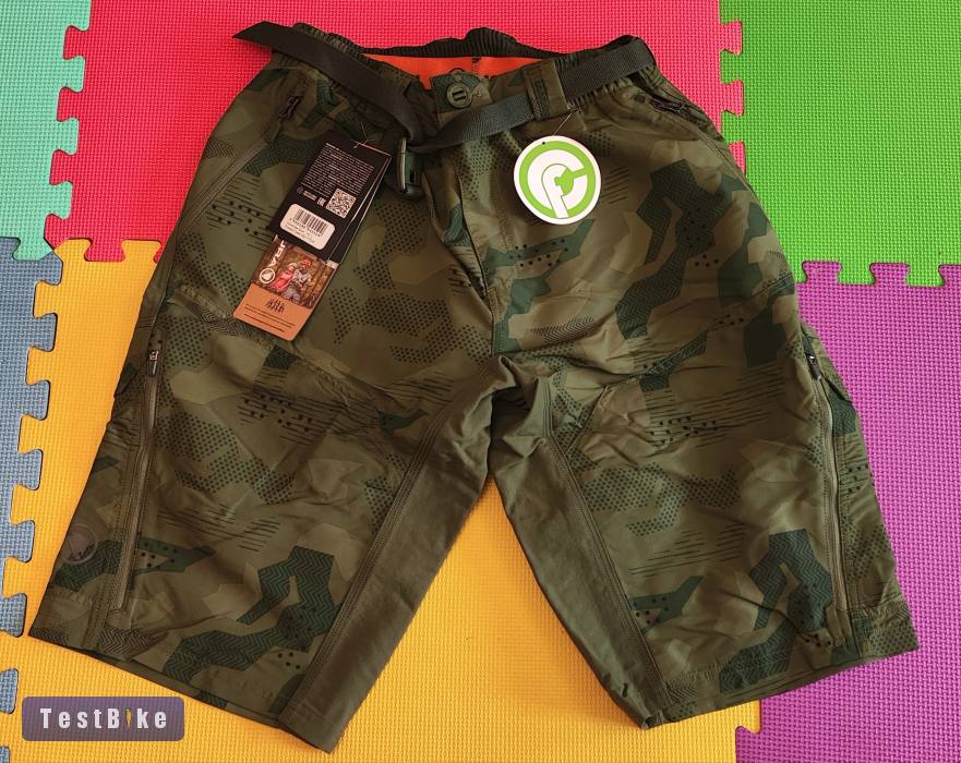 Új Endura hummwee kerékpáros MTB rövidnadrág L méret