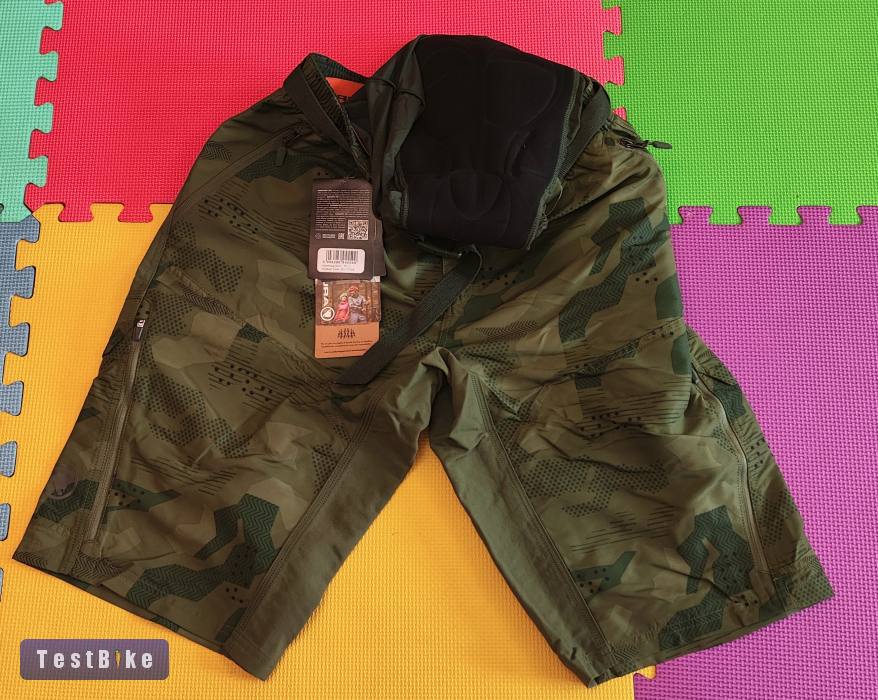 Új Endura hummwee kerékpáros MTB rövidnadrág L méret