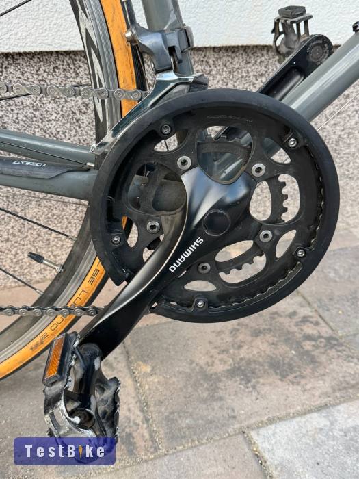 Épített acélvázas fitness / városi kerékpár 57 cm