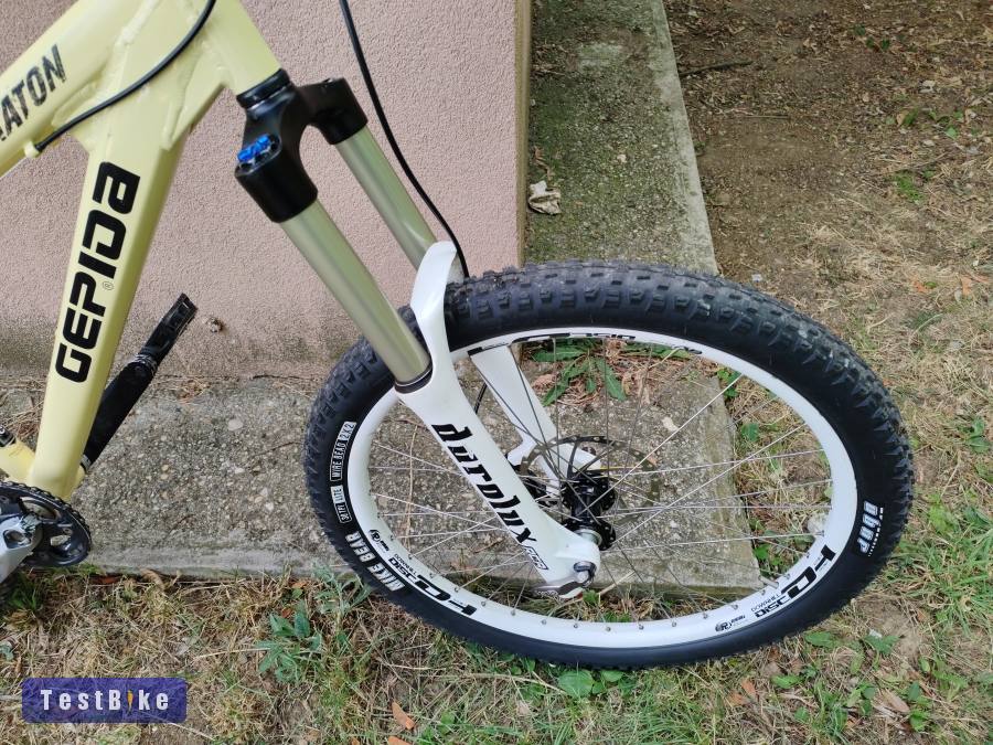 Épített Gepida Karaton SP 