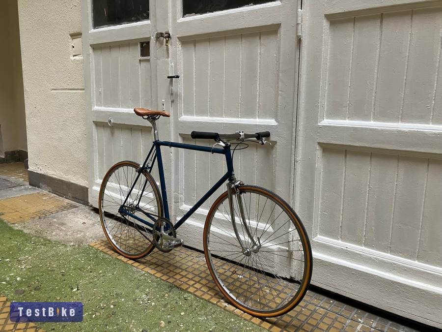 Épített neoretro egysebi minőségi alkatrészekkel