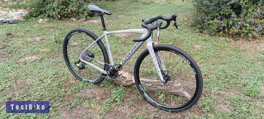 Épített SRAM Apex AXS Gravel Elektronikus váltással