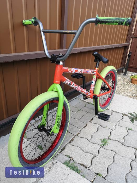 Épített street bmx 