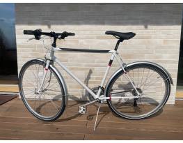 Épített városi kerékpár