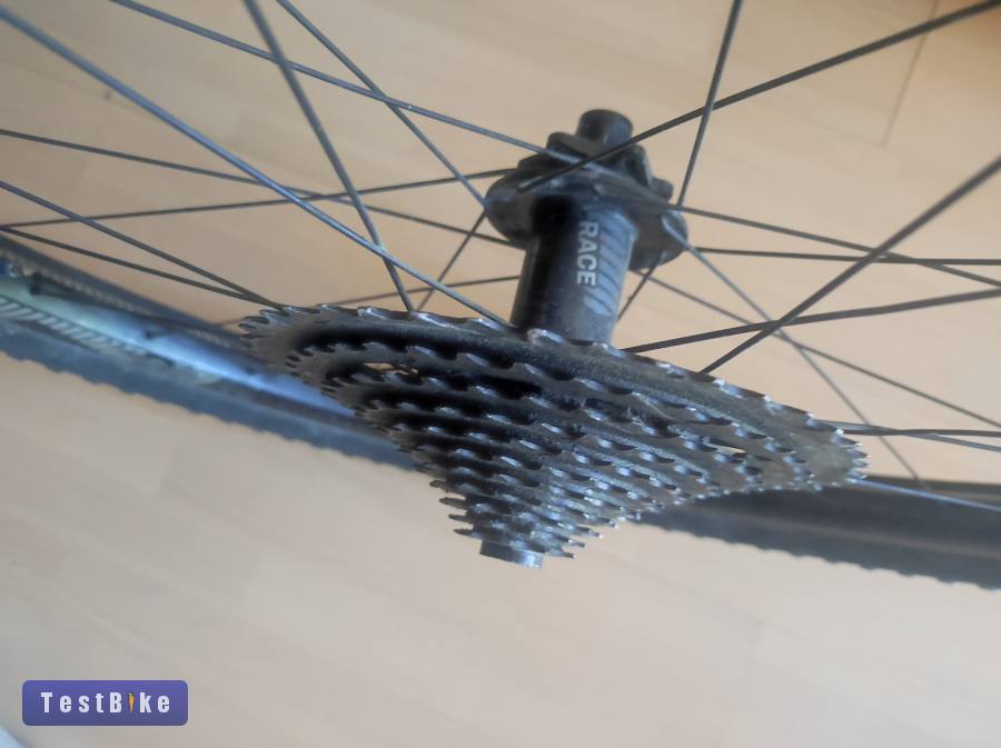 E*thirteen (e13) TRS Race Carbon 29" Boost kerékszett + 11XD Sor