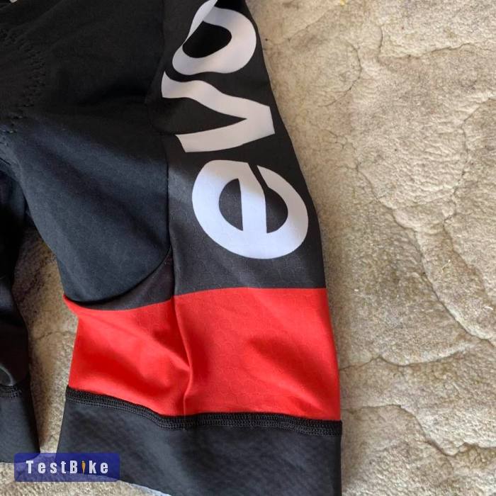 EVO pro version XS-es újszerű női kerékpárosnadrág