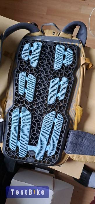 Evoc Neo protektoros hátizsák