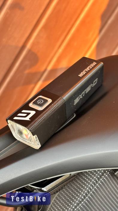 Extend Megalion 800 lm USB kerékpár első lámpa